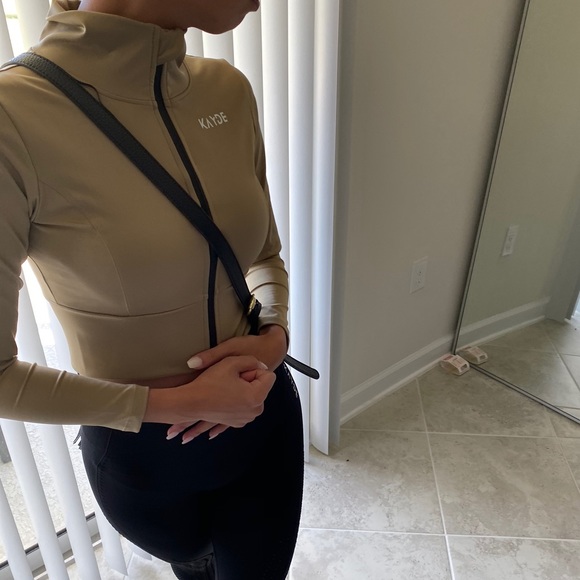 Juniper Training Jacket (Beige) - Picture 3 of 7